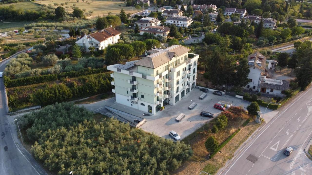Hotel Clodi Ascoli Piceno Dış mekan fotoğraf